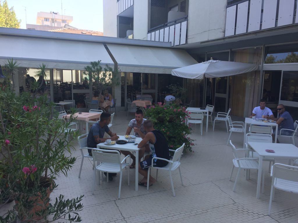 Hotel Miramare Et De La Ville Rimini Bagian luar foto